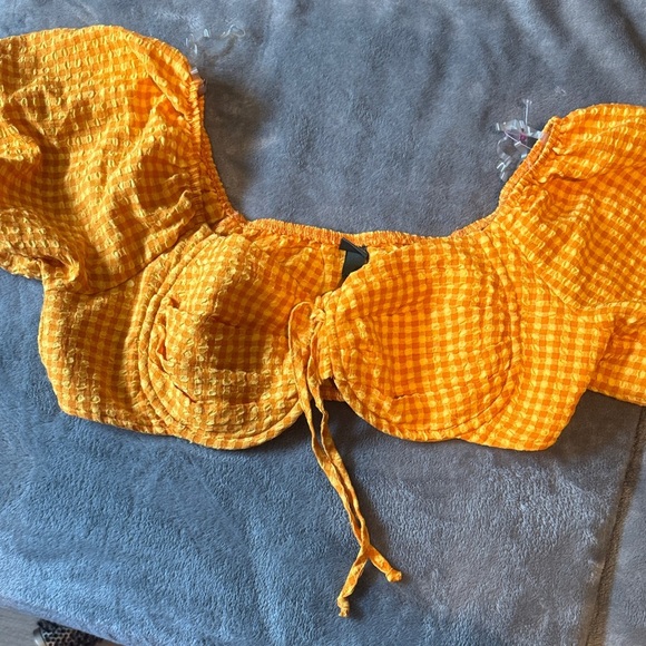 Wild Fable Yellow Check Puff Sleeve Crop Top - Picture 4 of 6